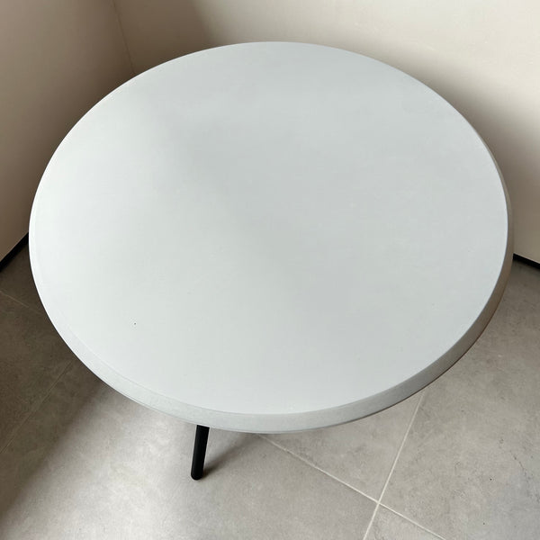 Soround Coffee Table | Concrete