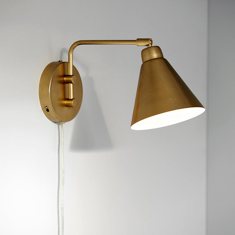 Game Wall Lamp, Short | Brass