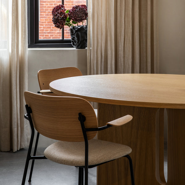Androgyne Dining Table | Natural Oak