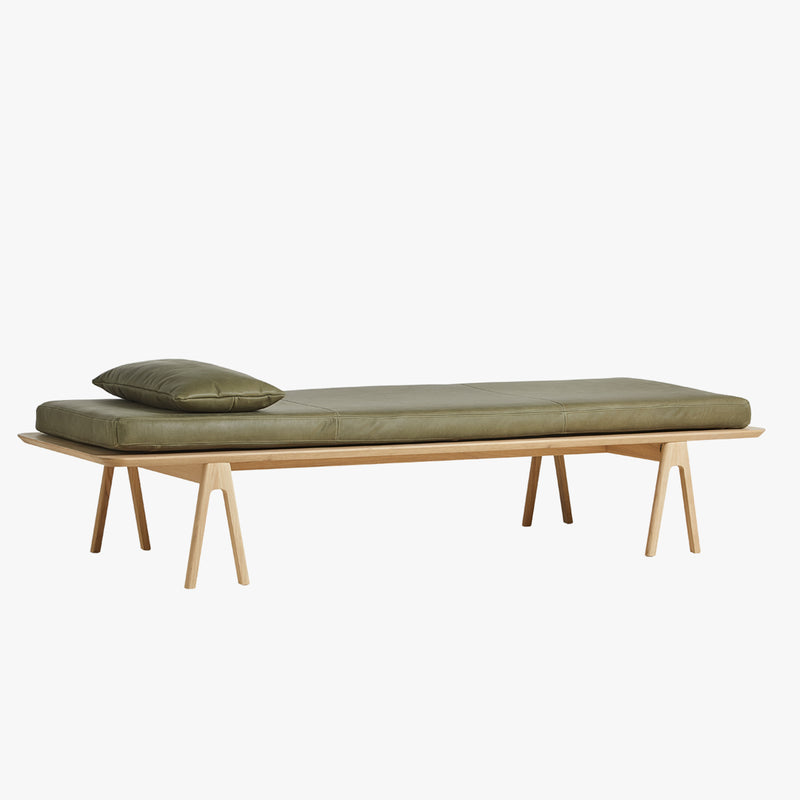 Level Daybed | Oak