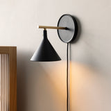 Cast Sconce Wall Lamp w/Diffuser