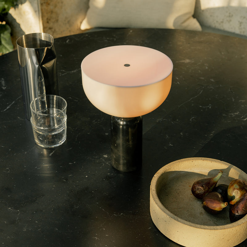Kizu Portable Table Lamp | Black