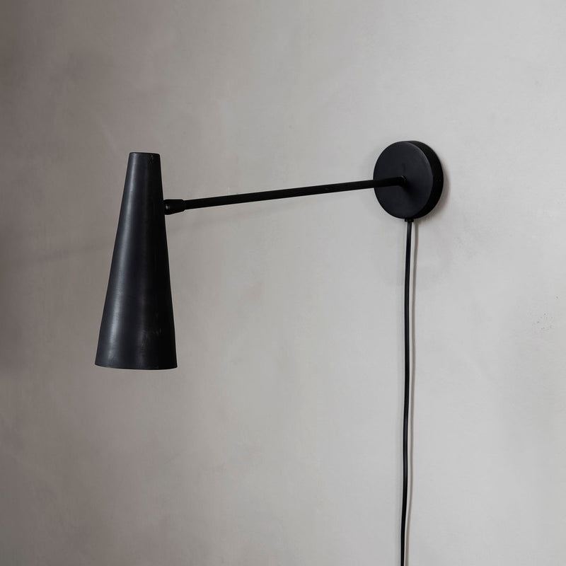 Precise Wall Lamp, Long | Black
